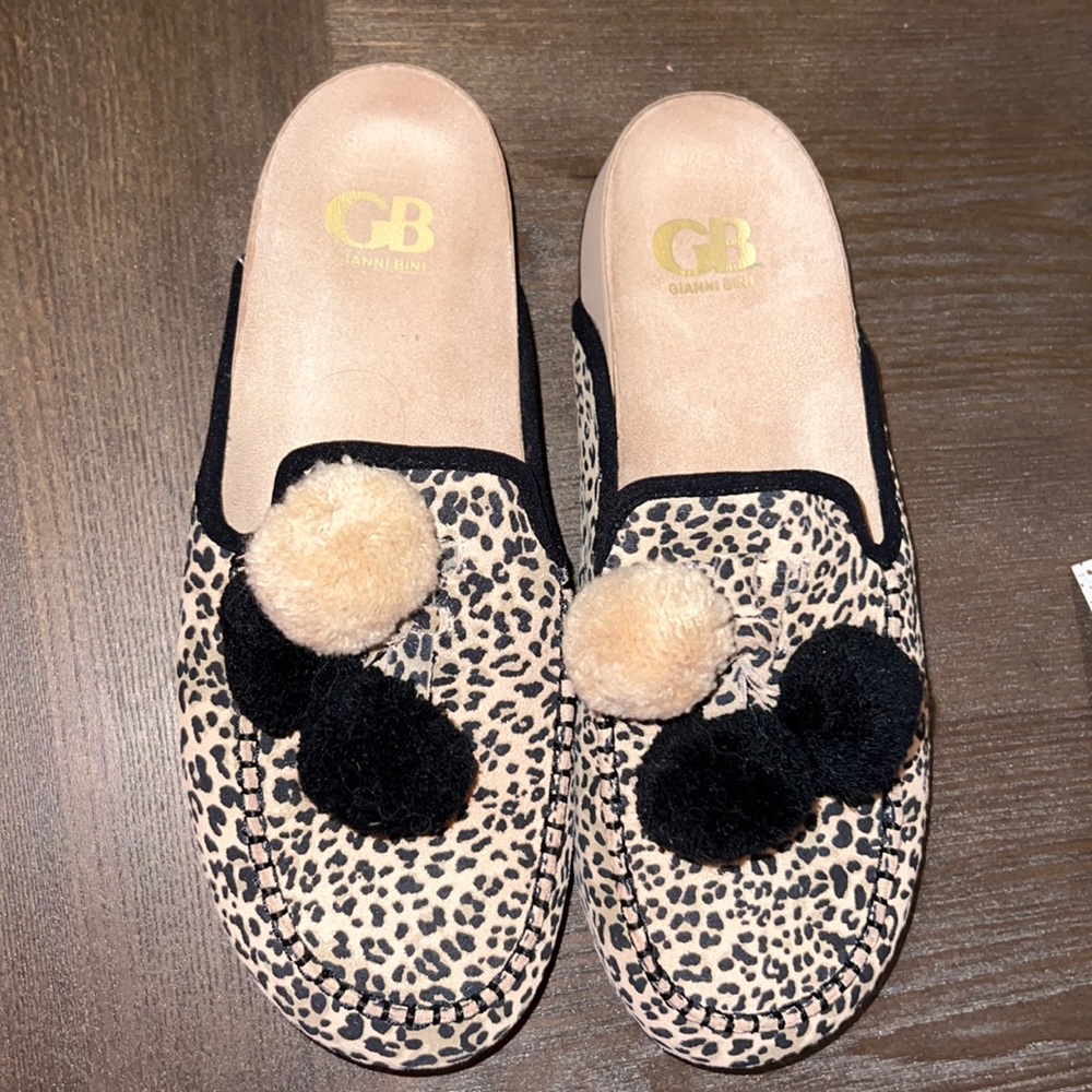 Gianni Bini cheetah Pom Pom slide